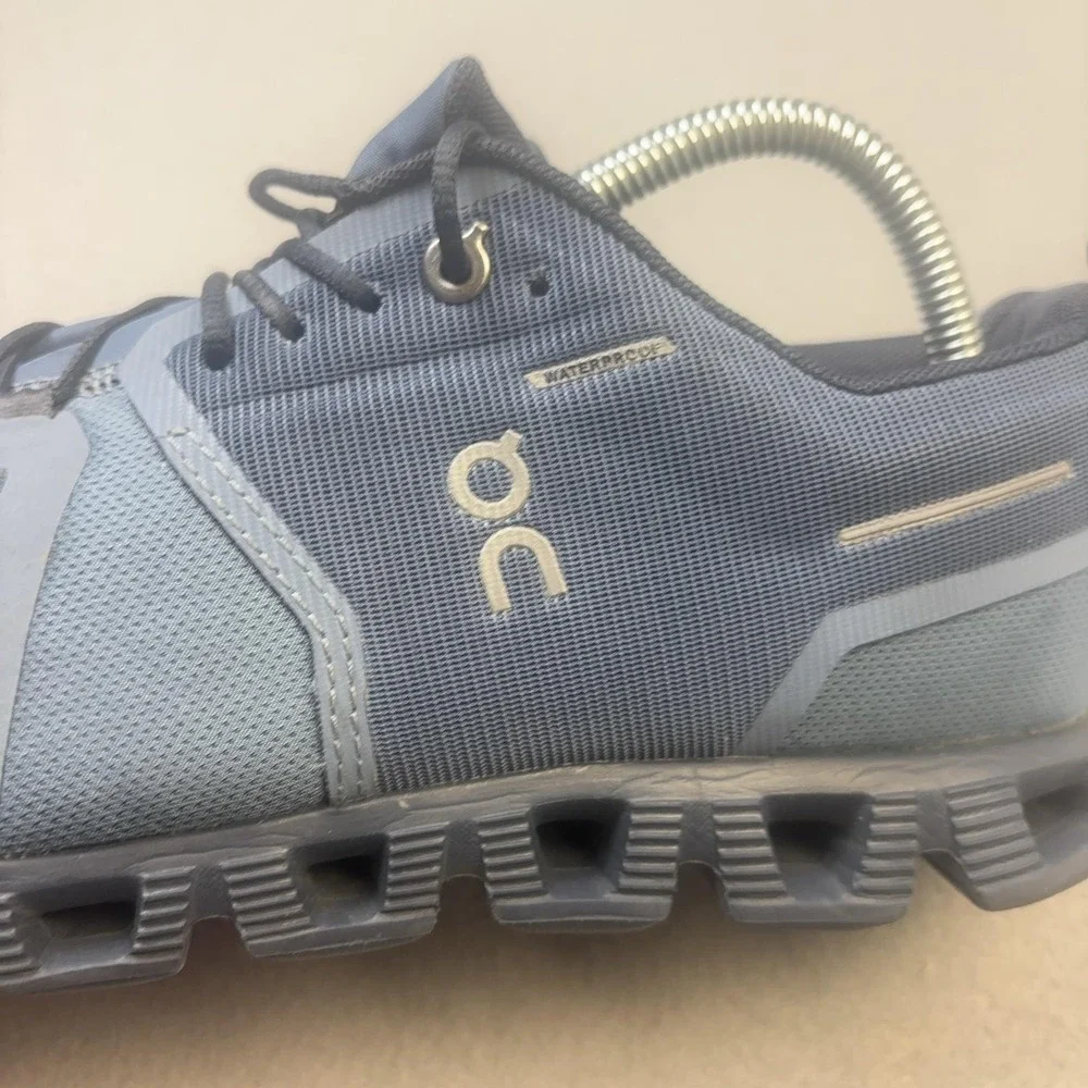 On Cloud Waterproof Shoes Mens Size 8.5 Blue CloudTec Running Sneakers 59.98531